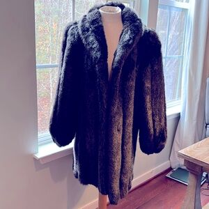 Stunning JORDACHE faux fur coat jacket size 10